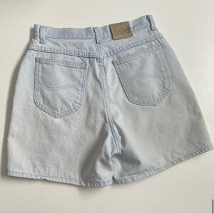 Vintage Lee Denim Shorts High Rise Mom Jeans Light Wash Spell Out Logo Blue